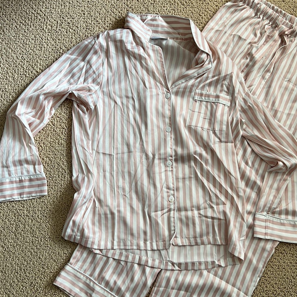 Matching PJ set - Picture 2 of 5
